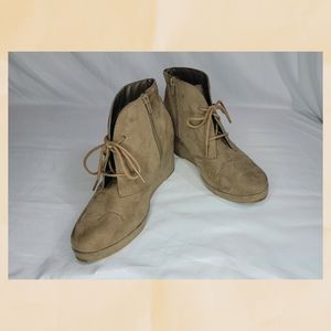 Tan Merona Ankle Boots/ Booties